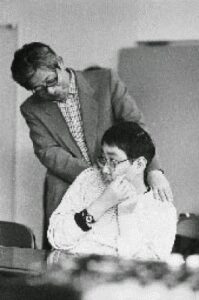 Kenzaburo con su hijo